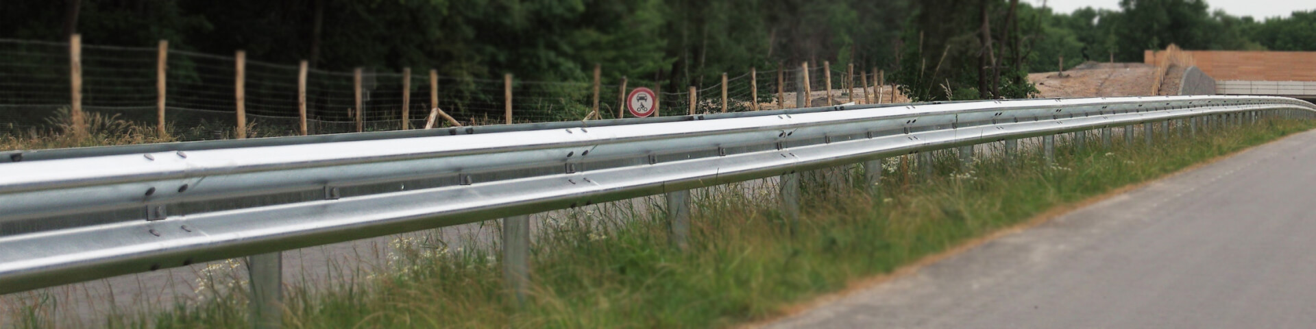 Metal Beam Crash Barrier